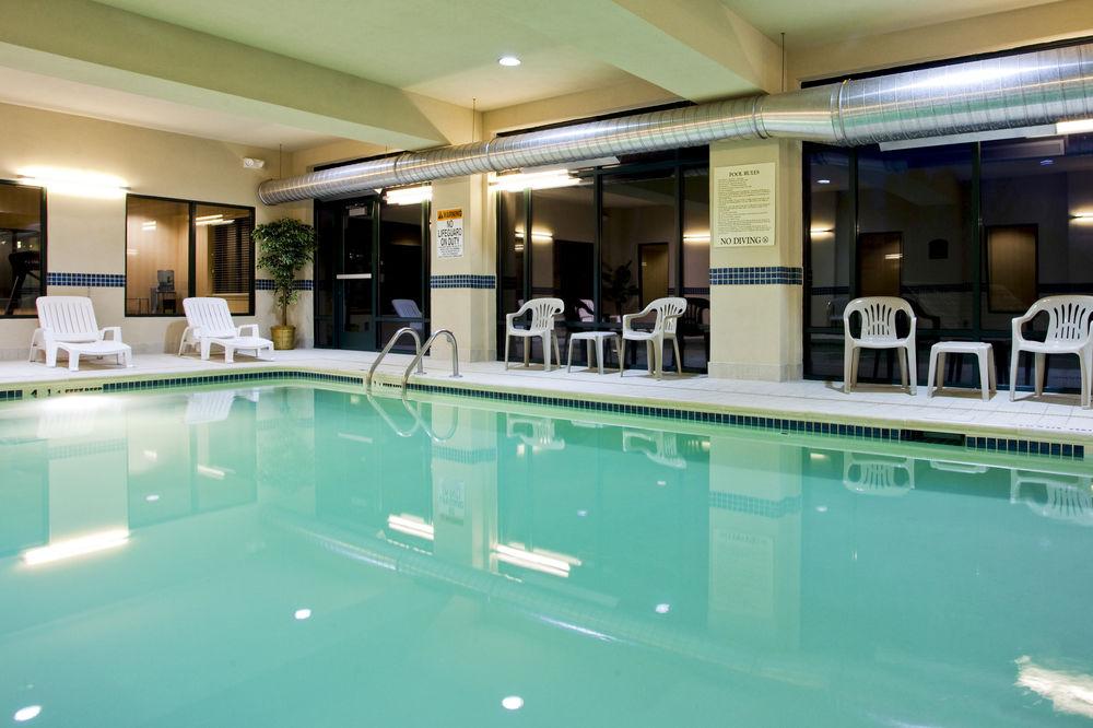Holiday Inn Express Syracuse Airport By Ihg North Syracuse Εξωτερικό φωτογραφία